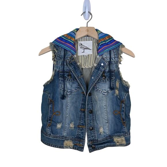 White Crow Buckle Womens S Distressed Denim Hooded Vest - Picture 1 of 9